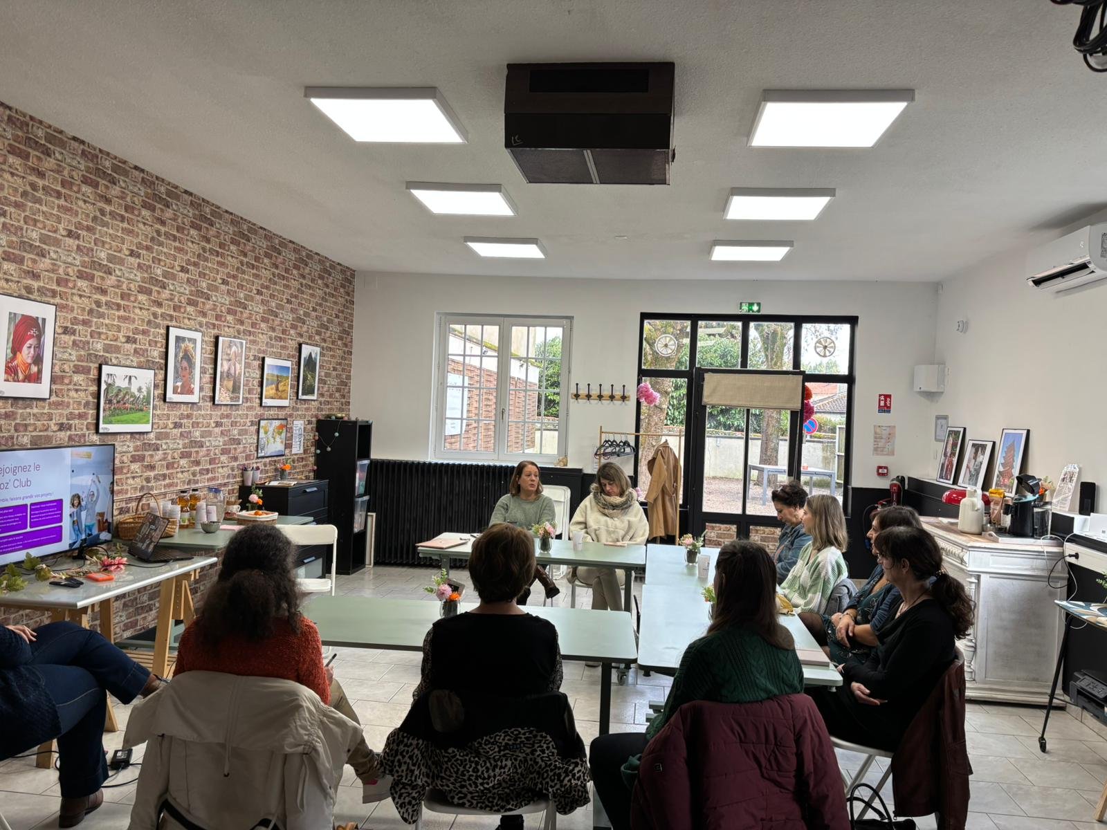 Rencontres et ateliers collectifs au centre Meta MorphOze