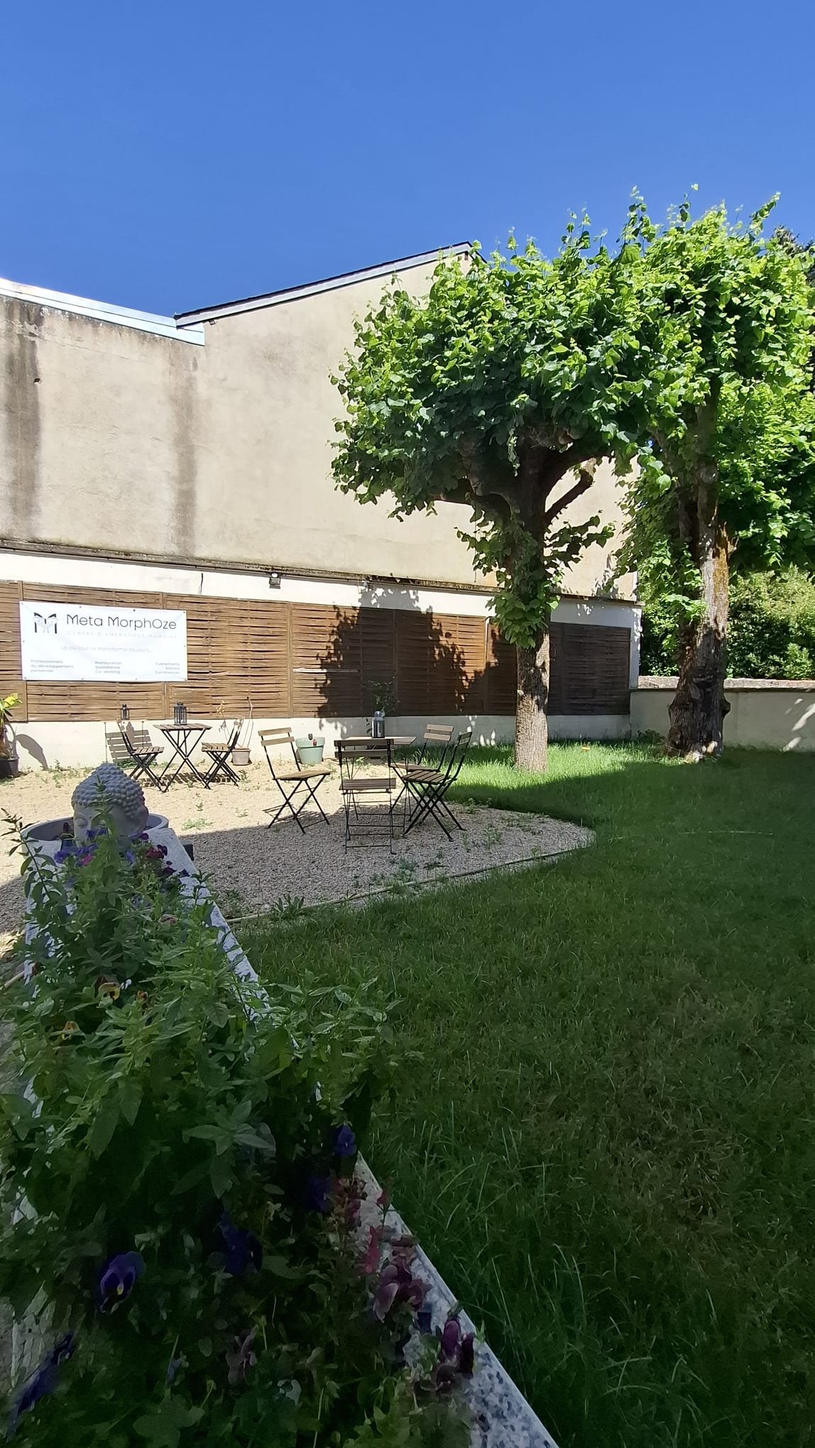Jardin du centre Meta MorphOze près de Poitiers